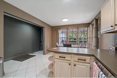 52 Fairlawn Drive, Central Islip, NY 11722 - Photo 6