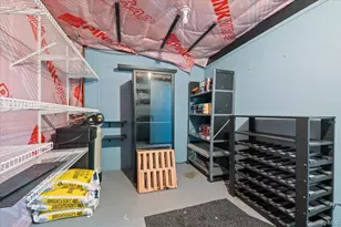 52 Fairlawn Dr, Central Islip, NY 11722 - Photo 16