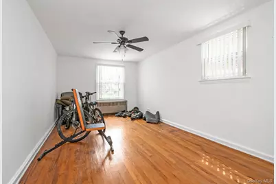 2711 Young Avenue, Bronx, NY 10469 - Photo 12