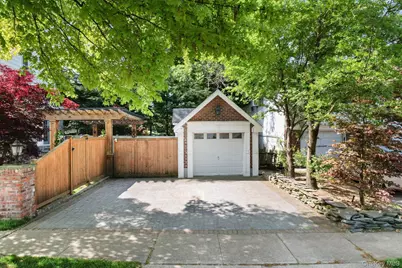 29 W Henrietta Avenue, Oceanside, NY 11572 - Photo 6