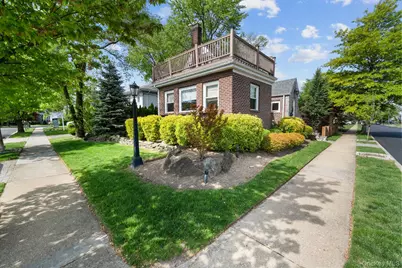 29 W Henrietta Avenue, Oceanside, NY 11572 - Photo 10