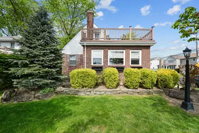 29 W Henrietta Avenue, Oceanside, NY 11572 - Photo 12