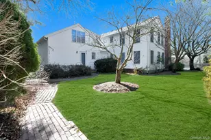 94 S Country Rd, Remsenburg, NY 11960 - Photo 20