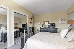 17-85 215th St, Bayside, NY 11360 - Photo 14