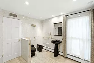 158-03 82nd St, Howard Beach, NY 11414 - Photo 10