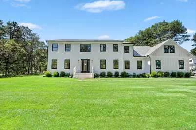 95 N Summit Boulevard, Westhampton, NY 11977 - Photo 20