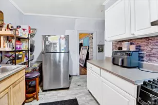 4122 Wickham Ave, Bronx, NY 10466 - Photo 6