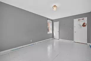 160 Ravine Ave, Yonkers, NY 10701 - Photo 16