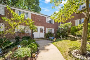 223-11 Manor Rd, Queens Village, NY 11427 - Photo 16