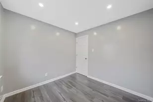 76 Cambridge St, Valley Stream, NY 11581 - Photo 22