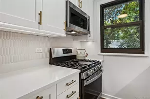 7 Rockledge Rd, Hartsdale, NY 10530 - Photo 12