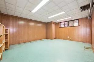 141-29 70th Rd, Kew Gardens, NY 11367 - Photo 24