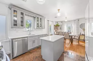 18 Rose Ln, New Hyde Park, NY 11040 - Photo 12