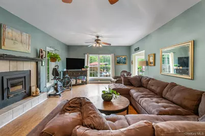 7 Van Keuren Avenue, Pine Bush, NY 12566 - Photo 4