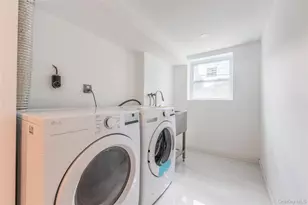 120 Glenwood Rd, Glenwood Landing, NY 11547 - Photo 26