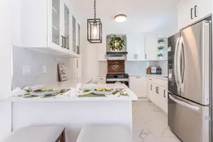 120 Glenwood Rd, Glenwood Landing, NY 11547 - Photo 12