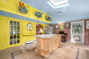 200 Myrtle Dr, Great Neck, NY 11021 - Photo 18