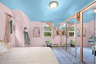 200 Myrtle Dr, Great Neck, NY 11021 - Photo 26