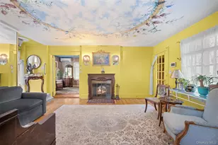 200 Myrtle Dr, Great Neck, NY 11021 - Photo 6