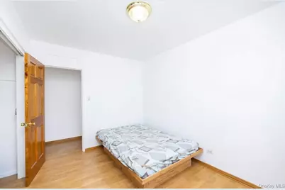 44-25 Macnish Street #6D, Elmhurst, NY 11373 - Photo 6