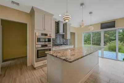 144 South Path, Calverton, NY 11933 - Photo 12