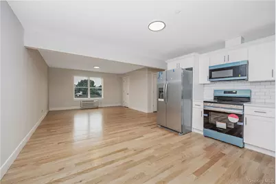 539 Front Street #4D, Hempstead, NY 11550 - Photo 2