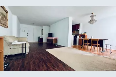 43-10 Kissena Boulevard #7L, Flushing, NY 11355 - Photo 6