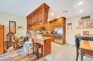 305 O'Keefe Ct, Oakdale, NY 11769 - Photo 10