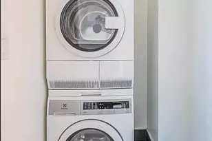 41-04 27th St, Long Island City, NY 11101 - Photo 8