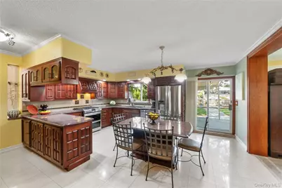 160-12 95th Street, Howard Beach, NY 11414 - Photo 6