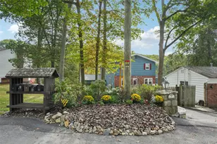 4 Sunset Rd, Sloatsburg, NY 10974 - Photo 2