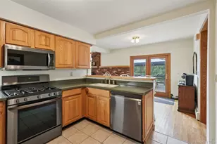 4 Sunset Rd, Sloatsburg, NY 10974 - Photo 12