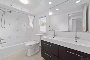 128 Charles St, East Williston, NY 11596 - Photo 12