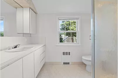 128 Charles Street, East Williston, NY 11596 - Photo 14