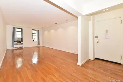 84-01 Main Street #221, Briarwood, NY 11435 - Photo 4