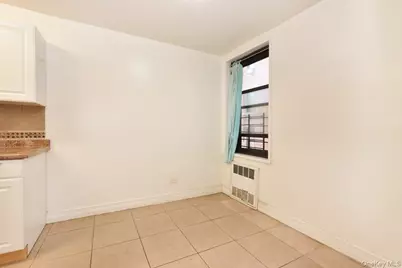 84-01 Main Street #221, Briarwood, NY 11435 - Photo 6