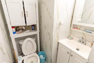 121-15 95th Avenue, Richmond Hill, NY 11419 - Photo 4