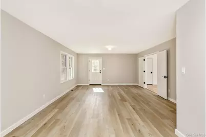 92 Park Street, Blue Point, NY 11715 - Photo 12