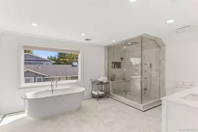 173 Tahlulah Lane, West Islip, NY 11795 - Photo 16