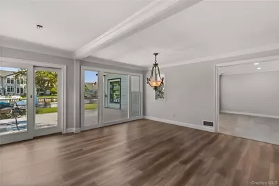 173 Tahlulah Lane, West Islip, NY 11795 - Photo 8