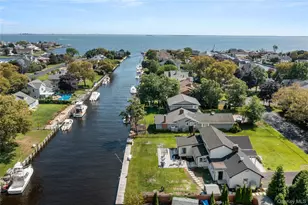 173 Tahlulah Ln, West Islip, NY 11795 - Photo 24