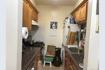 42-60 157 Street #3D, Flushing, NY 11355 - Photo 4