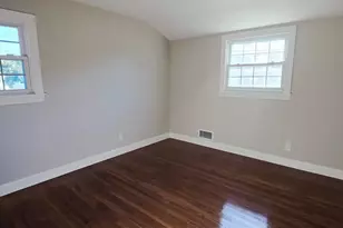 125 Burlington Ave, Deer Park, NY 11729 - Photo 18