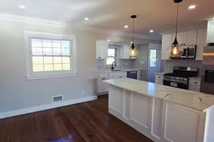 125 Burlington Ave, Deer Park, NY 11729 - Photo 12