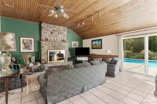 886 Burlingham Rd, Pine Bush, NY 12566 - Photo 12