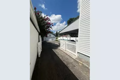 9 Christabel Street, Lynbrook, NY 11563 - Photo 4