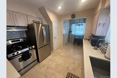 9 Christabel Street, Lynbrook, NY 11563 - Photo 16