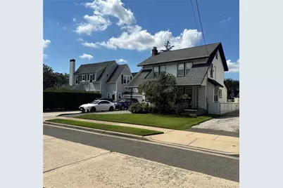 9 Christabel Street, Lynbrook, NY 11563 - Photo 2