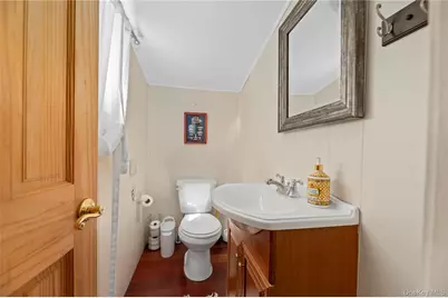 20 Seneca Street, Ocean Beach, NY 11770 - Photo 12