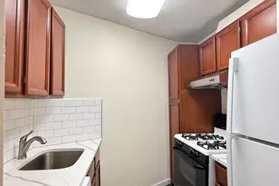 2 Bay Club Dr, Bayside, NY 11360 - Photo 8